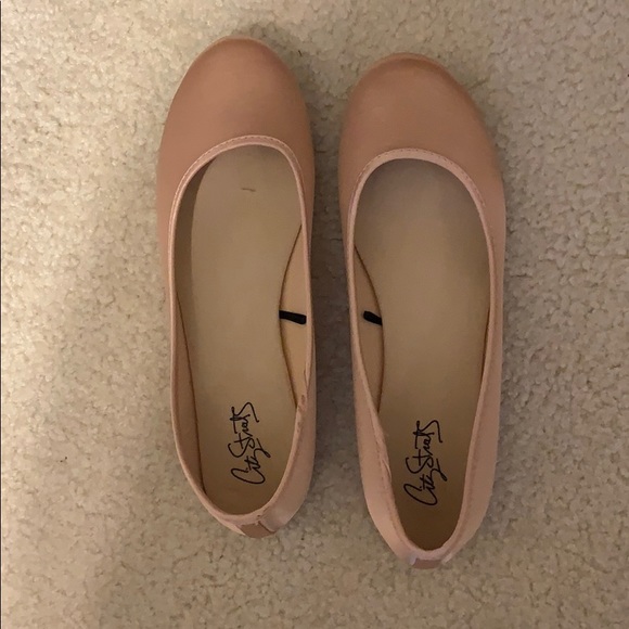 city streets ballet flats